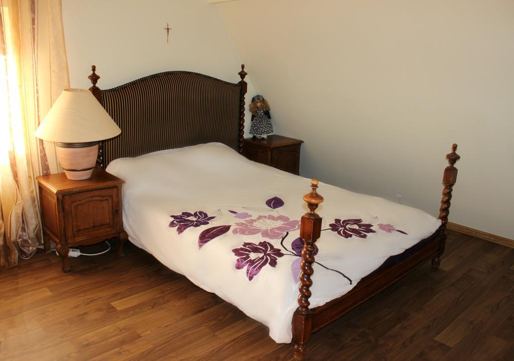 Columba Livia Guesthouse Palanga Zimmer foto